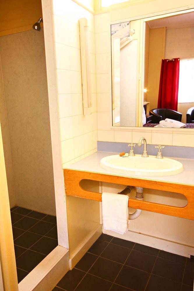 Downs Motel Toowoomba Ngoại thất bức ảnh