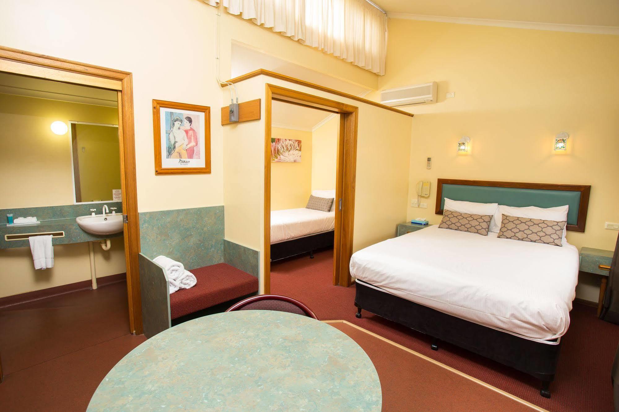 Downs Motel Toowoomba Ngoại thất bức ảnh