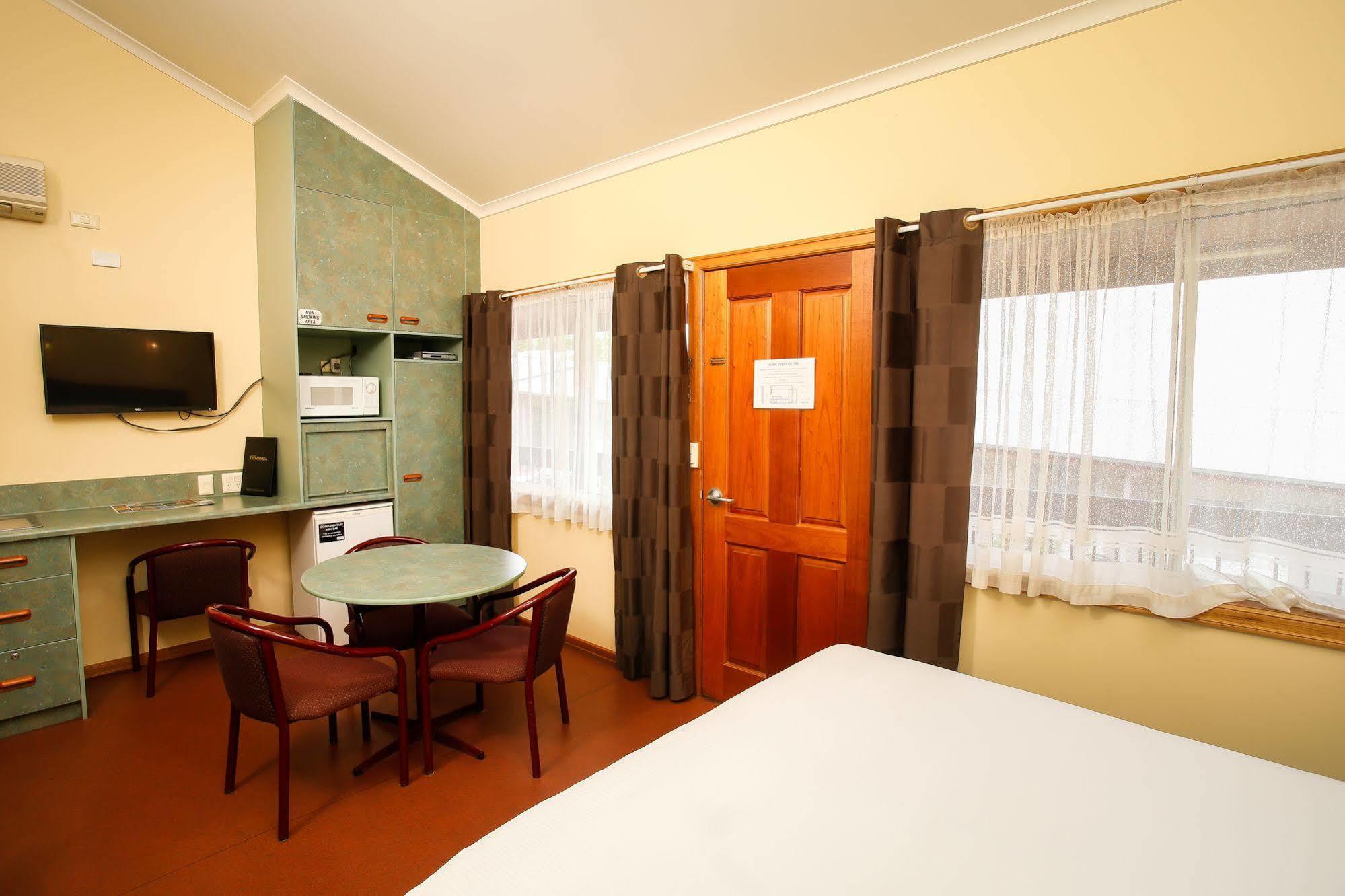 Downs Motel Toowoomba Ngoại thất bức ảnh